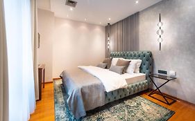 Natali Luxury Suites Parking